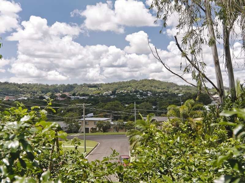 9 Tweedia Close, Nambour QLD 4560