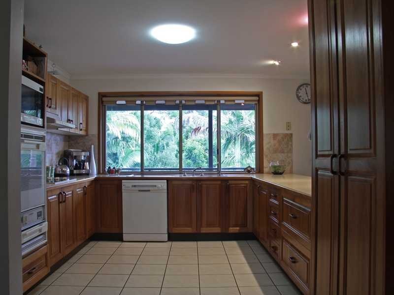 19 Chiltern Court, Nambour QLD 4560