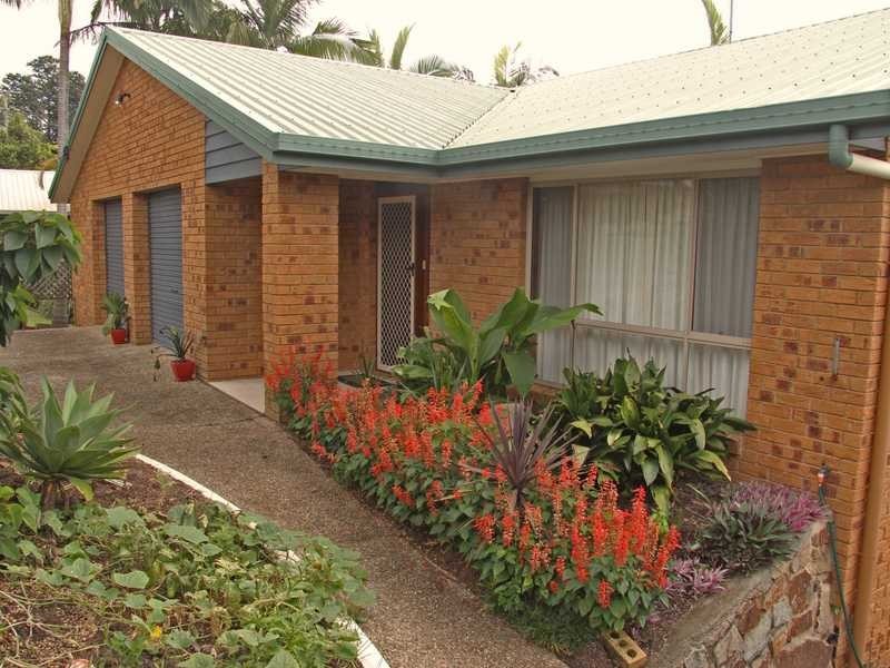 19 Chiltern Court, Nambour QLD 4560