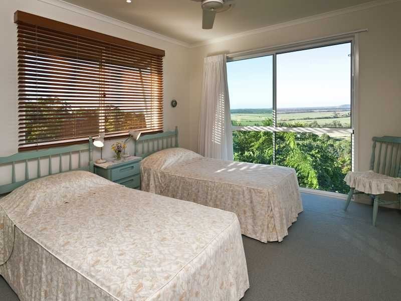 35 Tamin Place, Maroochy River QLD 4561