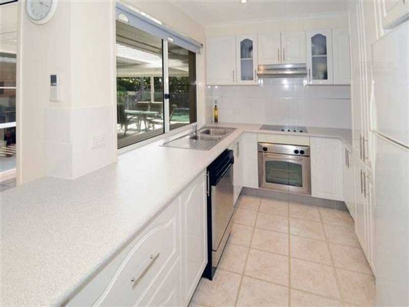 6 Mountridge Close, Kiels Mountain QLD 4559