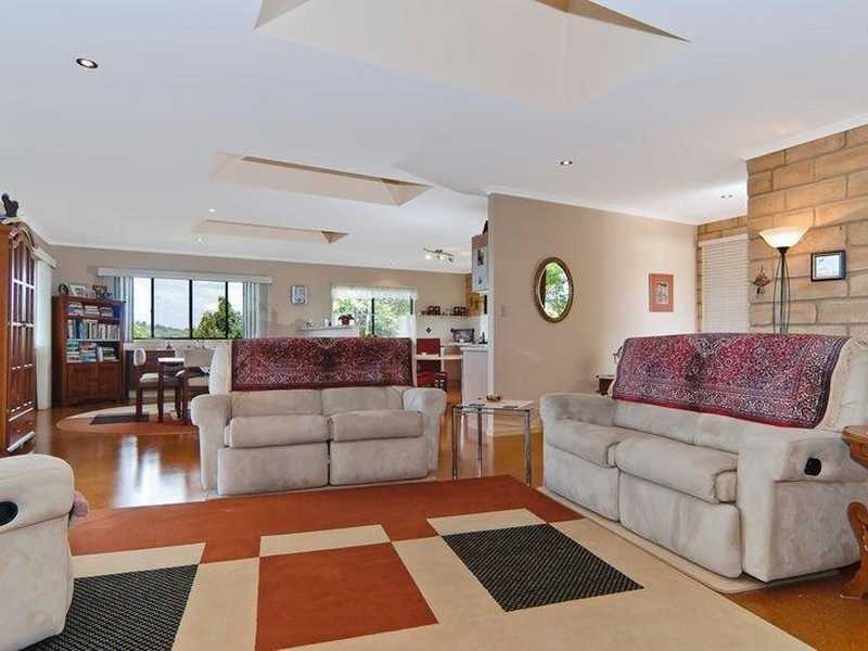 11 Rainbow Court, Woombye QLD 4559