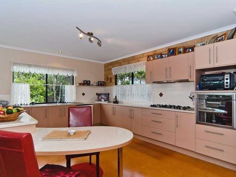 11 Rainbow Court, Woombye QLD 4559