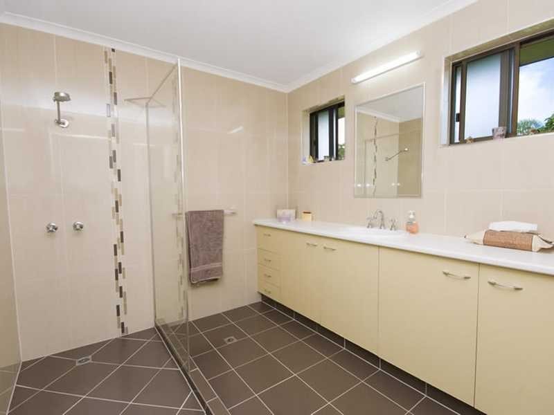 30 Spring Myrtle Avenue, Nambour QLD 4560