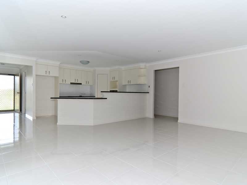 Lot 2 / 106 Upper Rosemount Road, Rosemount QLD 4560