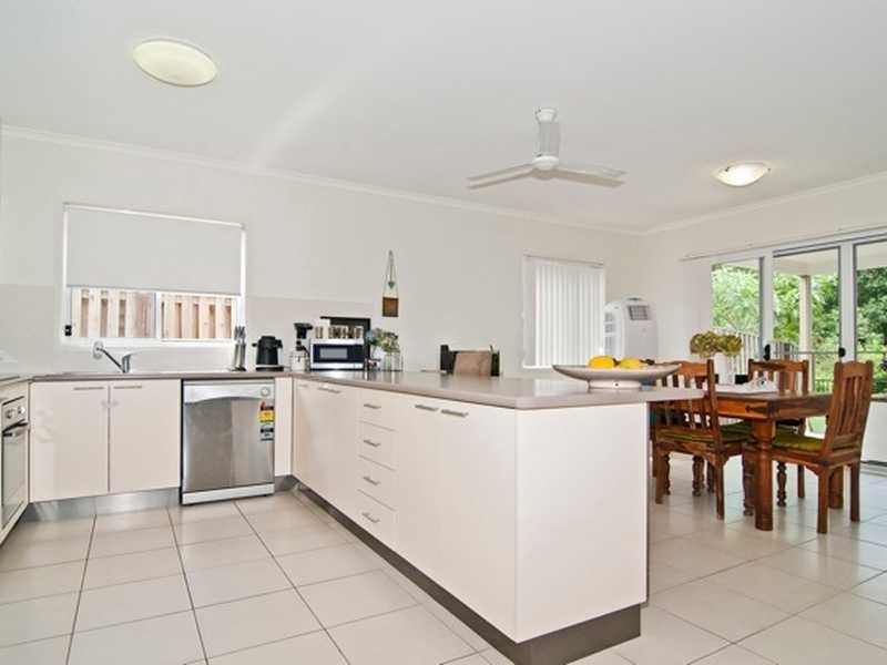 8 Anticipation Close, Nambour QLD 4560