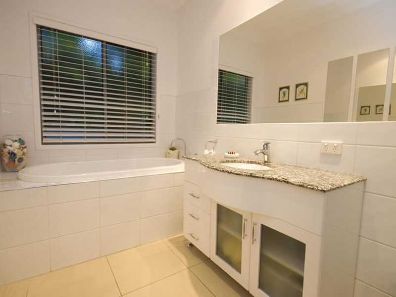 11 Tyndale Close, Bli Bli QLD 4560