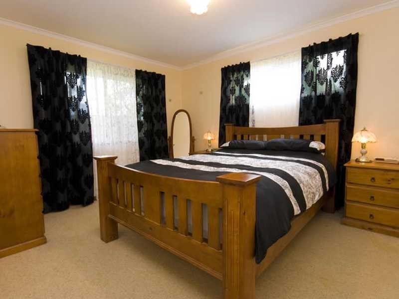 5 Cameron Place, Nambour QLD 4560