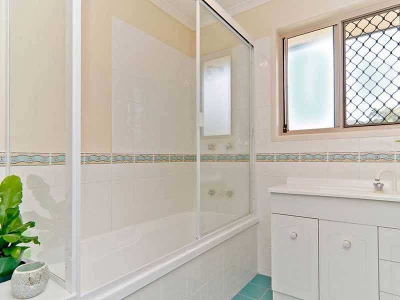 27 Maroochy Spring Drive, Nambour QLD 4560