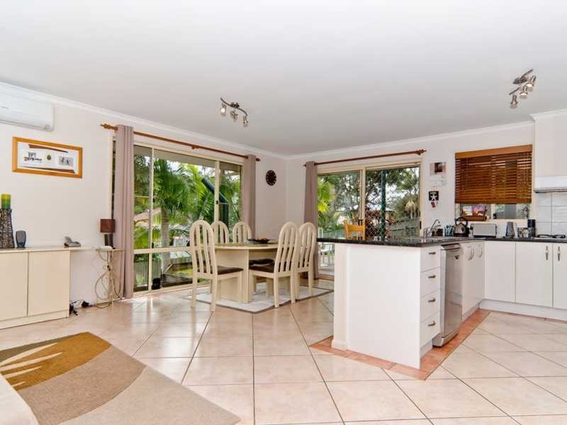 16 Wells Street, Palmwoods QLD 4555