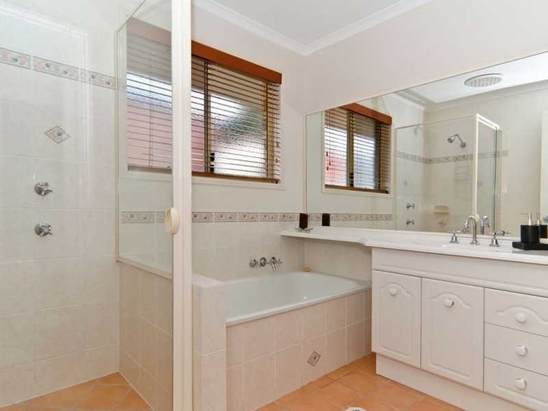 16 Wells Street, Palmwoods QLD 4555