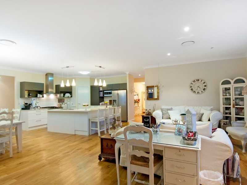 40 Petigrain Avenue, Palmwoods QLD 4555