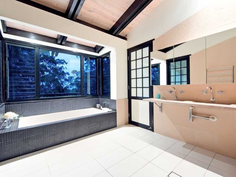 197 Upper Rosemount Road, Rosemount QLD 4560