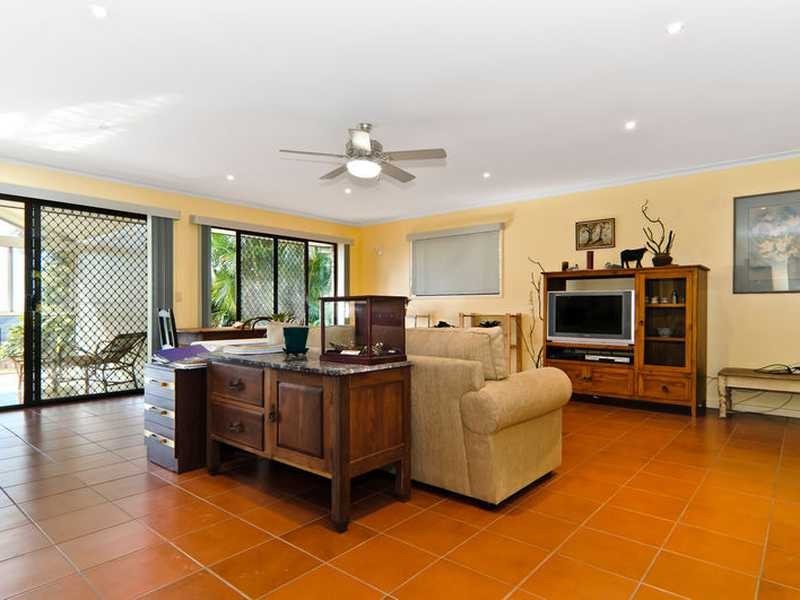 27 Karnu Drive, Yandina QLD 4561