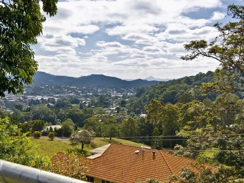 27 Panorama Drive, Nambour QLD 4560