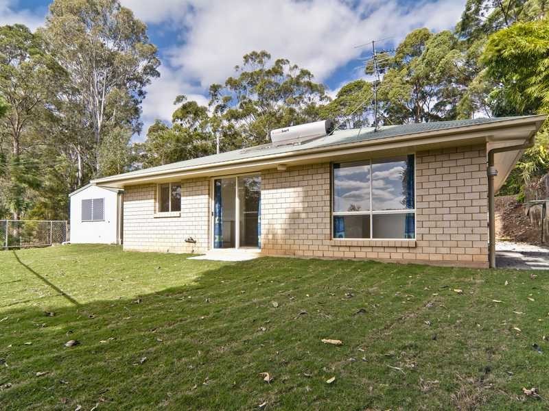 27 Panorama Drive, Nambour QLD 4560