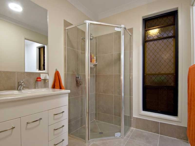 16 Koorawatha Lane, Palmwoods QLD 4555
