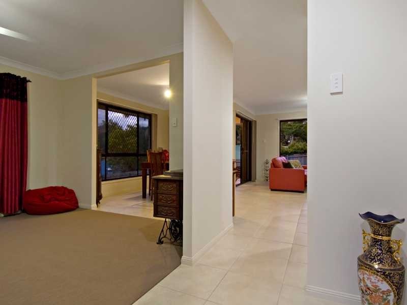 16 Koorawatha Lane, Palmwoods QLD 4555