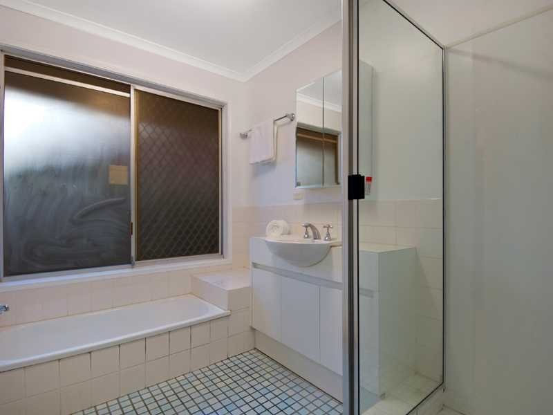 30 Ballinderry Street, Everton Park QLD 4053