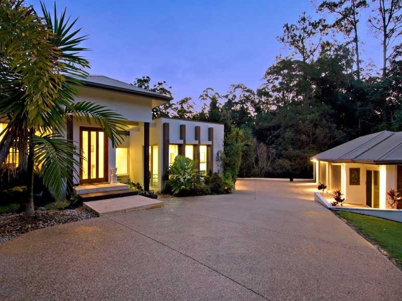 55 Monarch Place, Mons QLD 4556