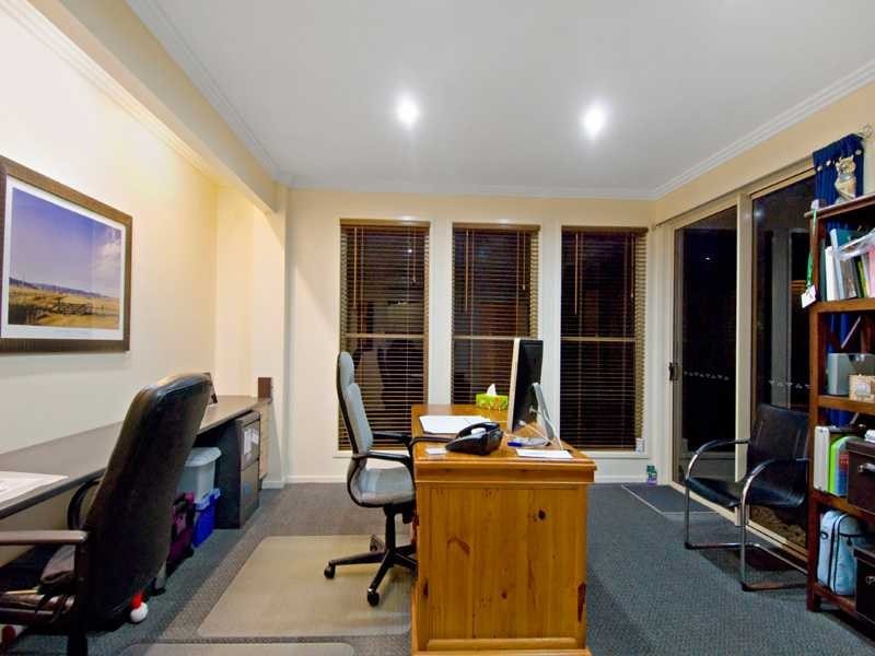 55 Monarch Place, Mons QLD 4556