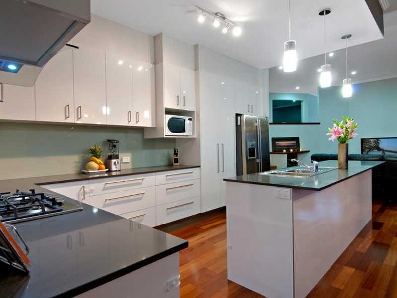 2 Kindal Court, Palmwoods QLD 4555