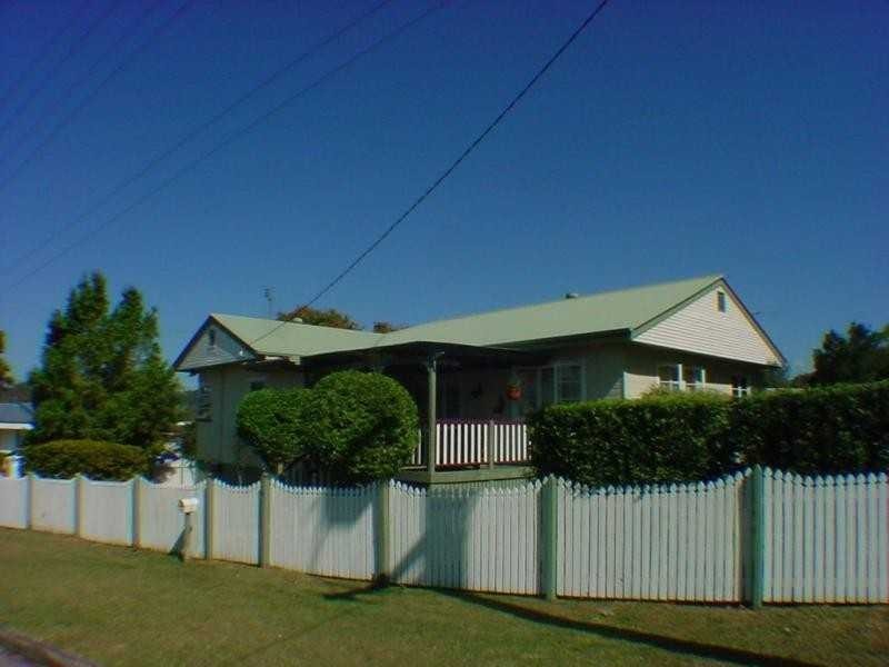 4 Isabella Avenue, Nambour QLD 4560
