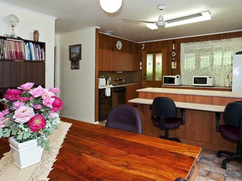 15 Kelks Hill Road, Nambour QLD 4560