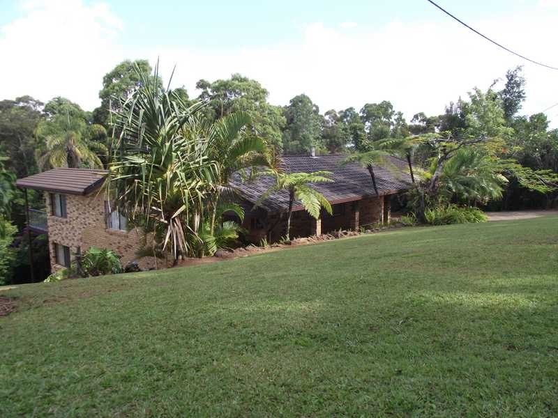 15 Kelks Hill Road, Nambour QLD 4560