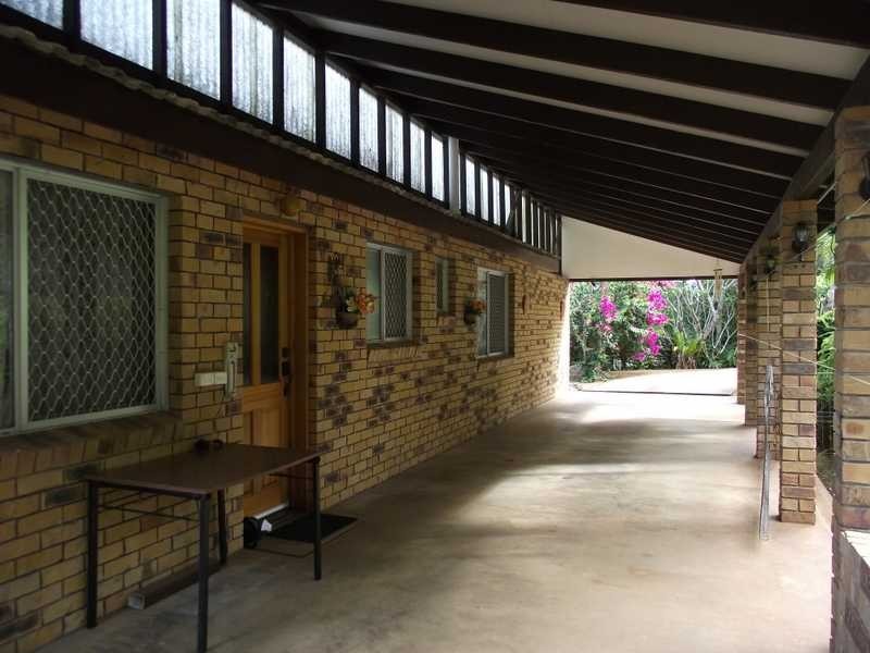 15 Kelks Hill Road, Nambour QLD 4560