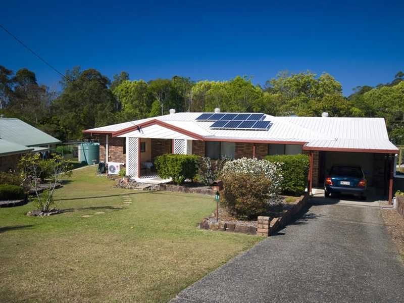 17 Lachlan Avenue, Nambour QLD 4560