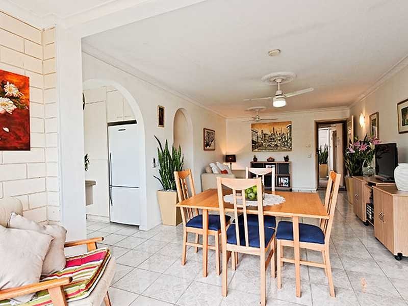 Unit 1/2 Alexandra Parade, Maroochydore QLD 4558