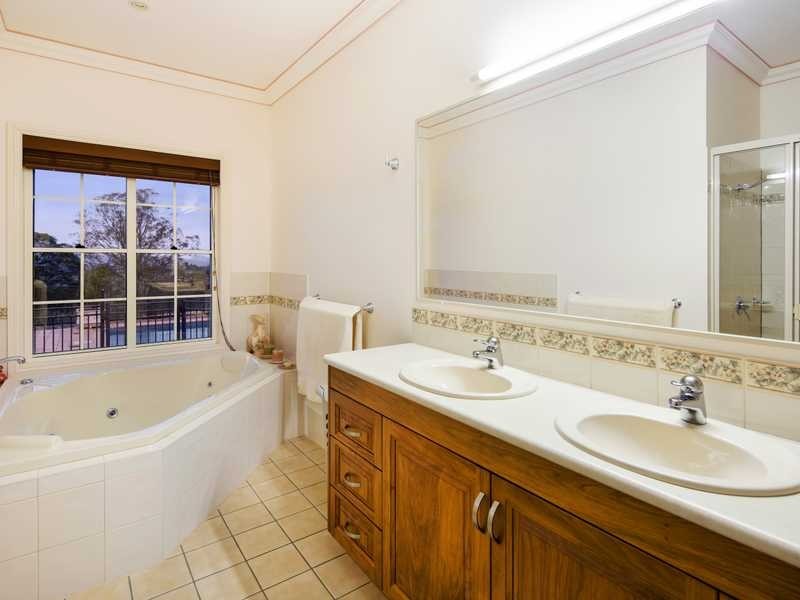 1 Thrushs Road, Dulong QLD 4560