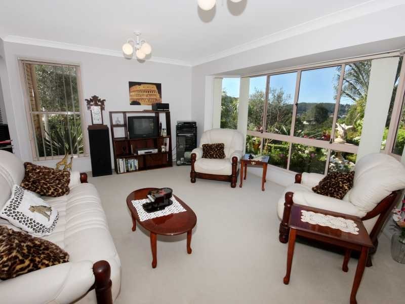 2 Albatross Avenue, Nambour QLD 4560