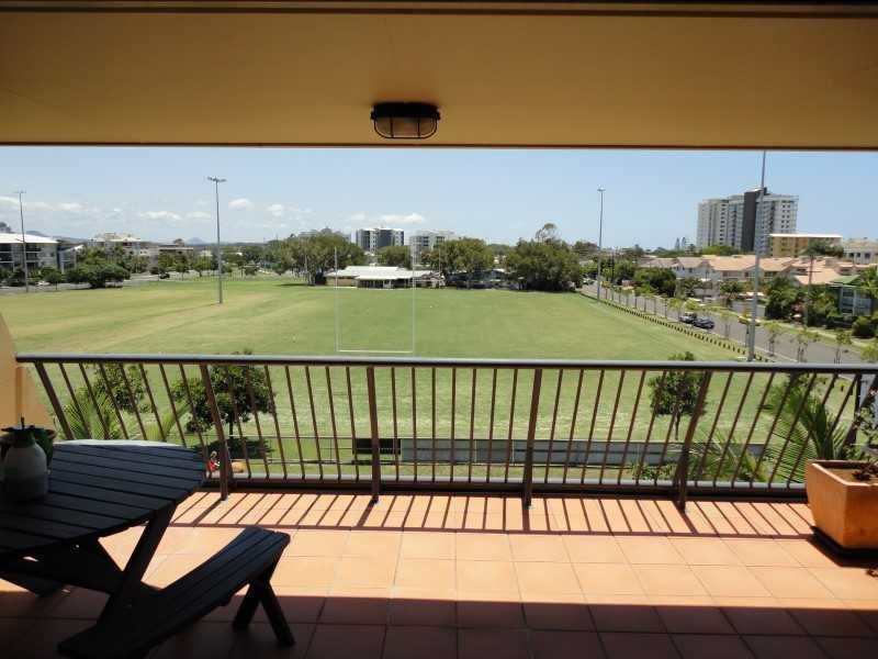 Unit 15/27-31 Kingsford Smith Parade, Maroochydore QLD 4558