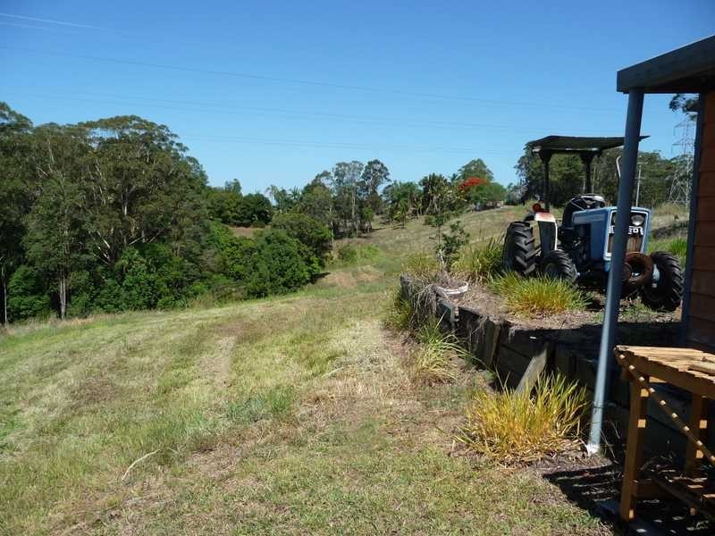 71 Towen Mountain Road, Towen Mountain QLD 4560