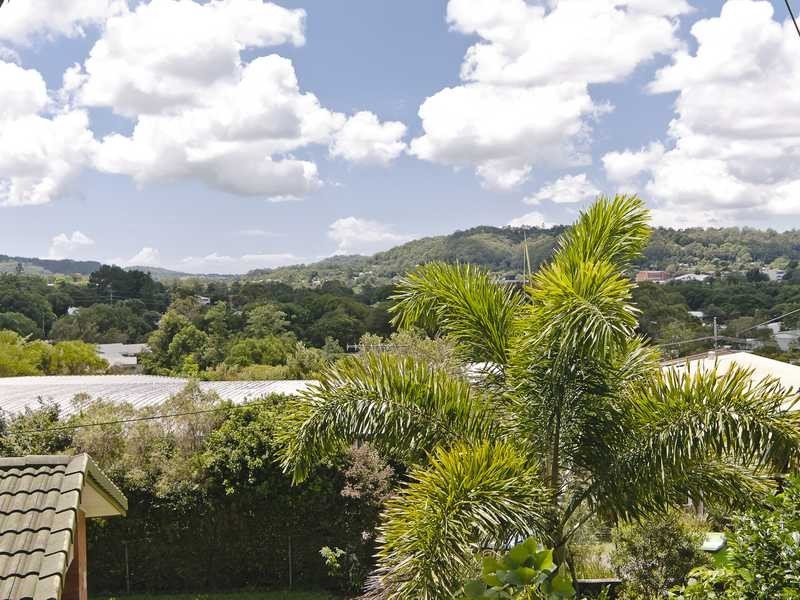 9 Tweedia Close, Nambour QLD 4560