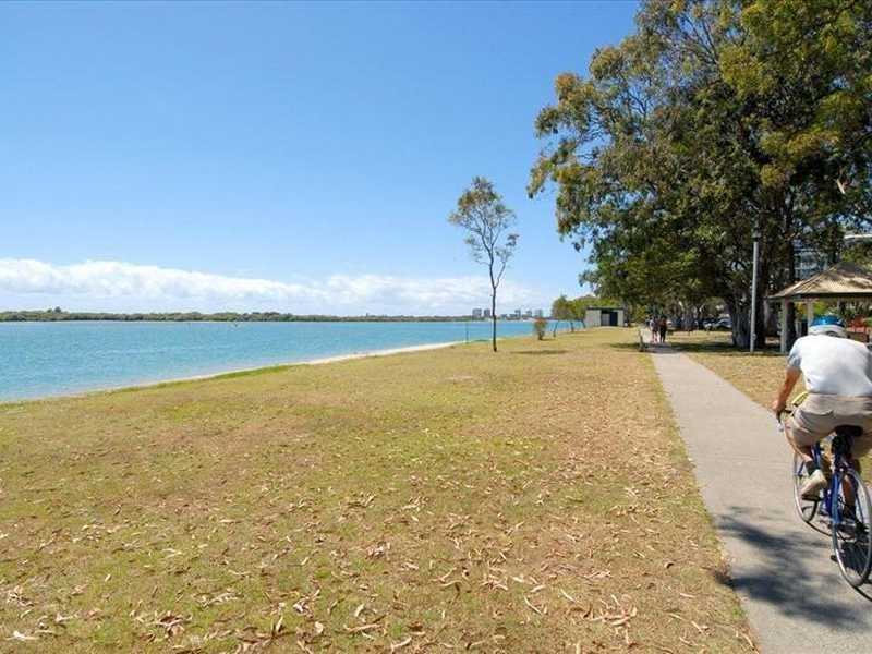5 Norman Avenue, Maroochydore QLD 4558