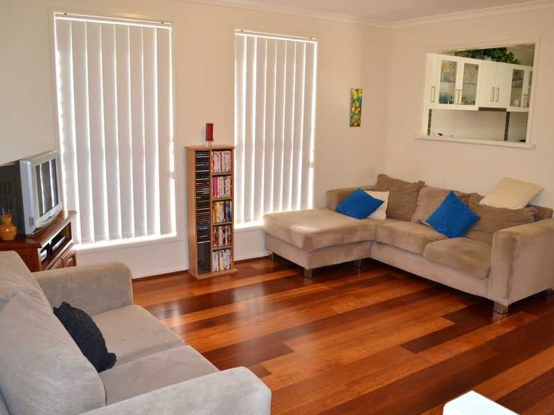 2/13 Fairmeadow Road, Nambour QLD 4560