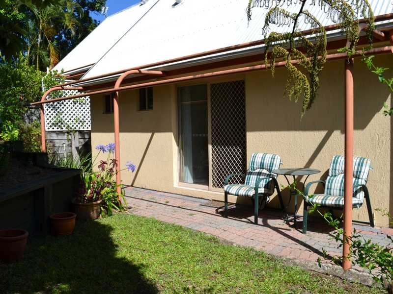 2/13 Fairmeadow Road, Nambour QLD 4560