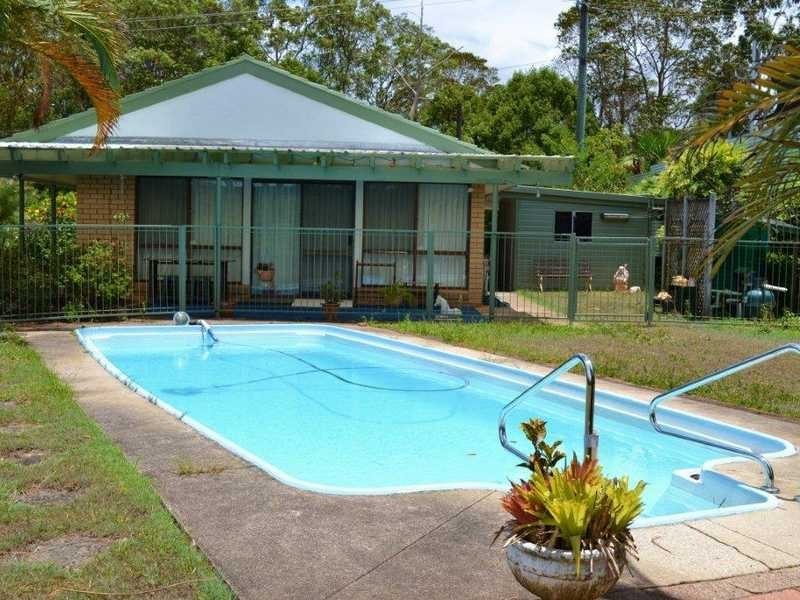 16 Girraween Drive, Nambour QLD 4560