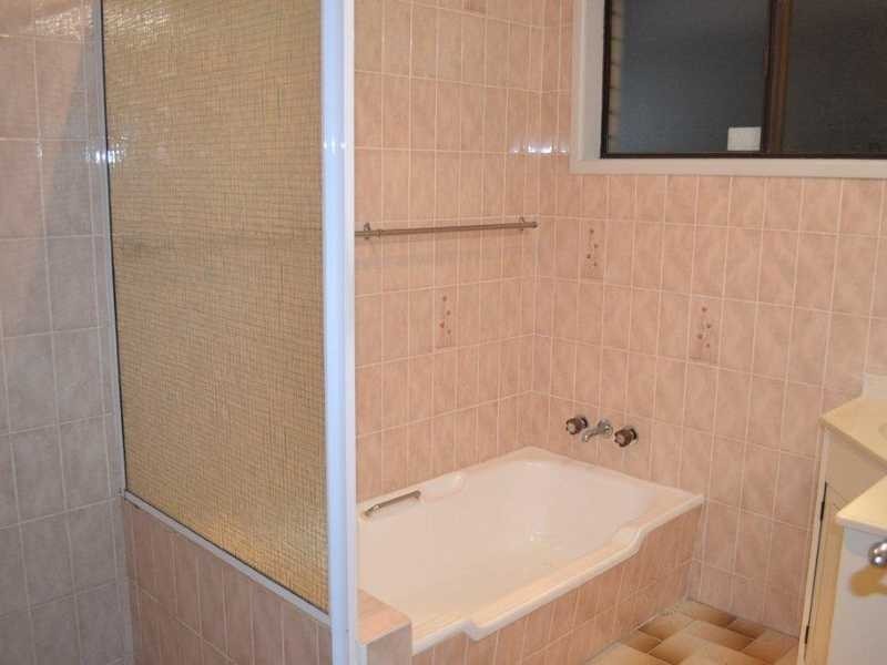 16 Girraween Drive, Nambour QLD 4560
