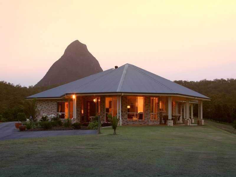 Glass House Mountains QLD 4518