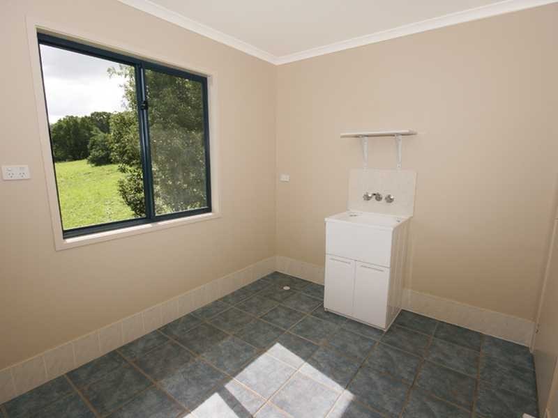 3 Fernlea Street, Burnside QLD 4560