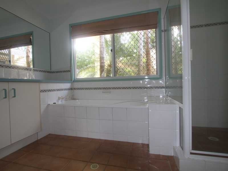 6 Coral Court, Nambour QLD 4560