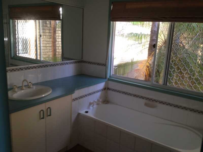 6 Coral Court, Nambour QLD 4560