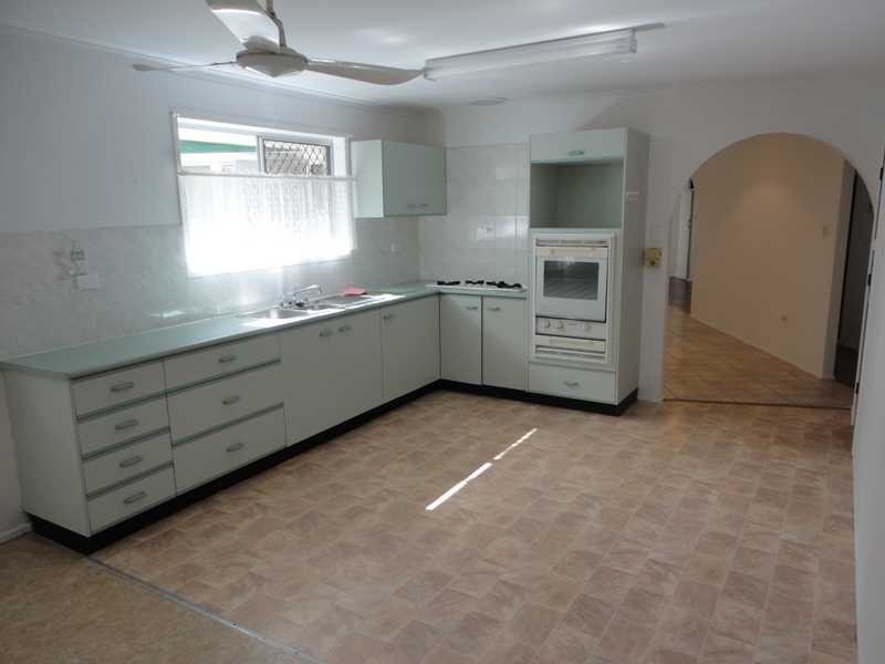 52 Waterfall Road, Nambour QLD 4560