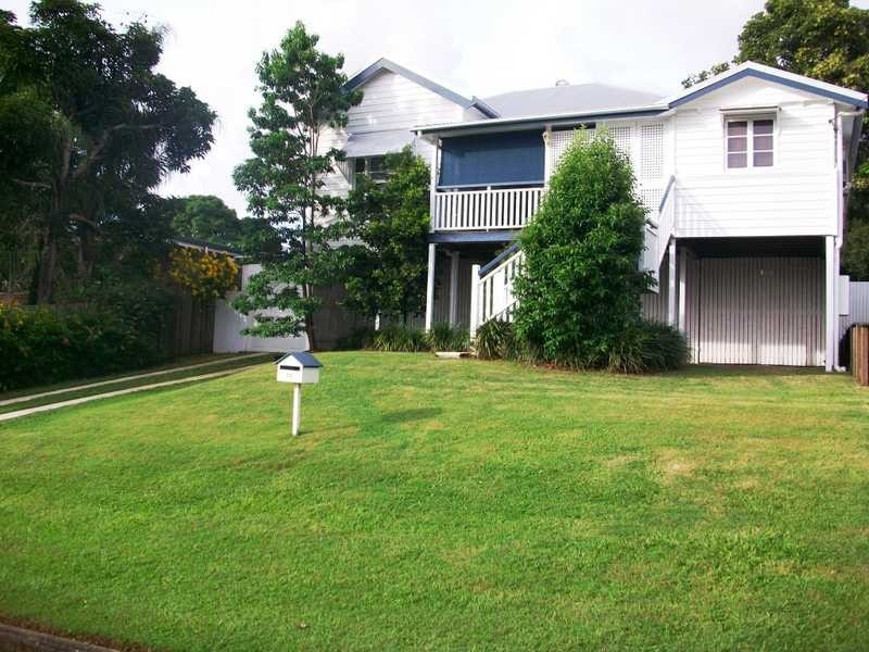 14 Mount Pleasant Road, Nambour QLD 4560