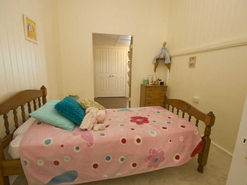 14 Mount Pleasant Road, Nambour QLD 4560