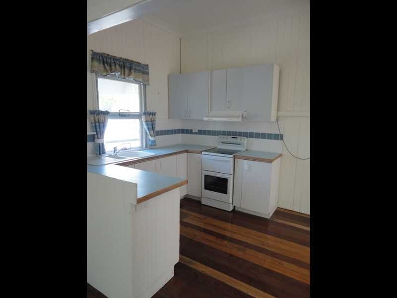 10 Hocking Street, Nambour QLD 4560